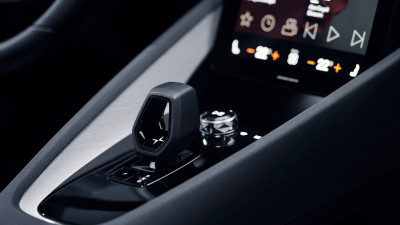 Sierpanelen, Polestar 2