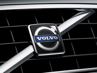 Volvo grille-embleem vierkant, Volvo C30, S40, V50